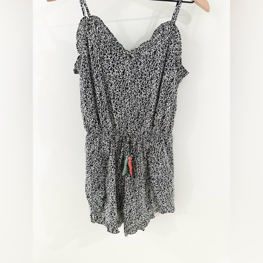 THML Ruffle Romper Black Size XS - Picture 5 of 7